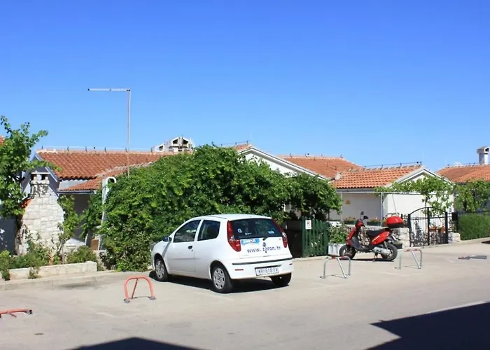 דירה With A Parking Space *
